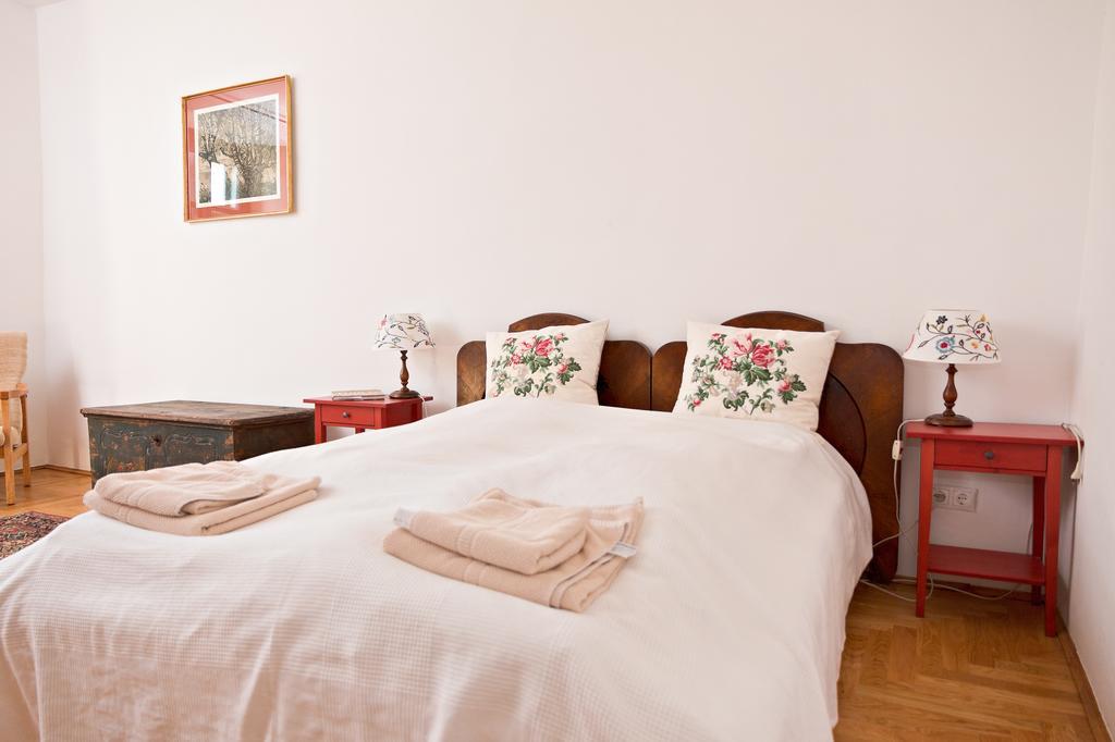 Barta Pince Vendeghaz Mad Hotel Стая снимка