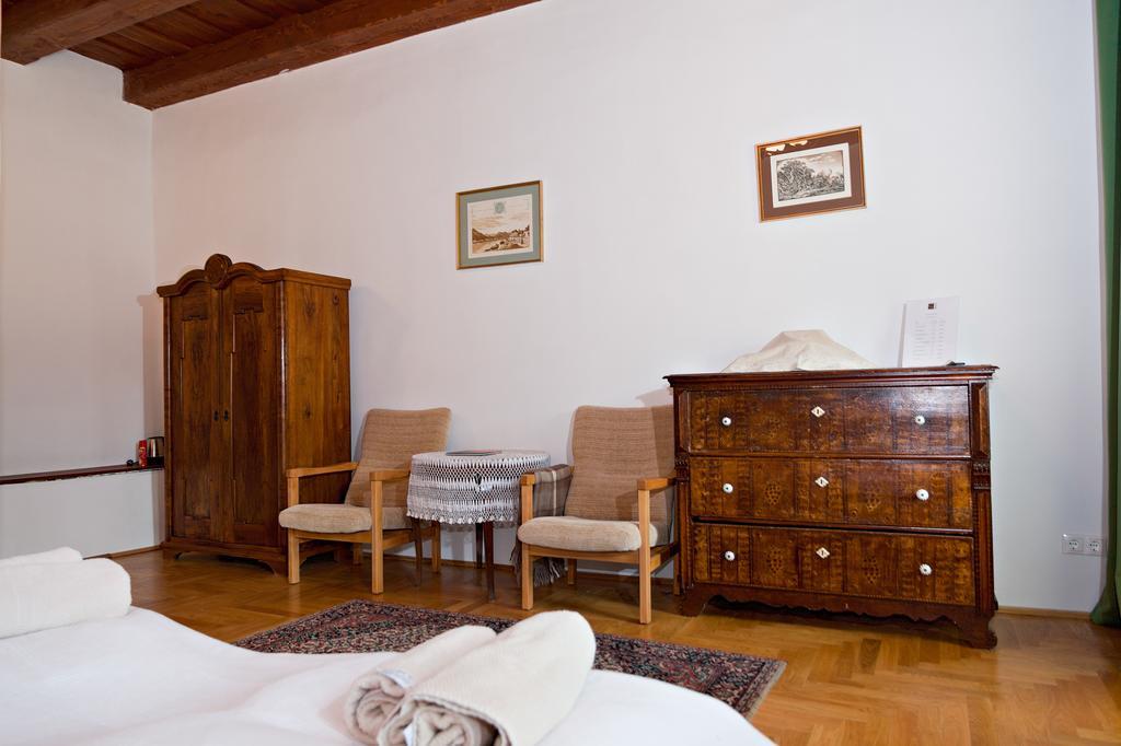 Barta Pince Vendeghaz Mad Hotel Стая снимка
