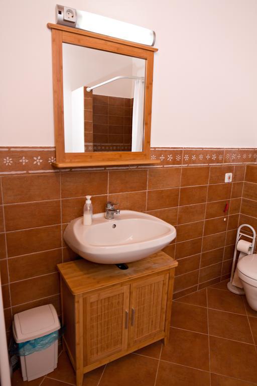 Barta Pince Vendeghaz Mad Hotel Стая снимка